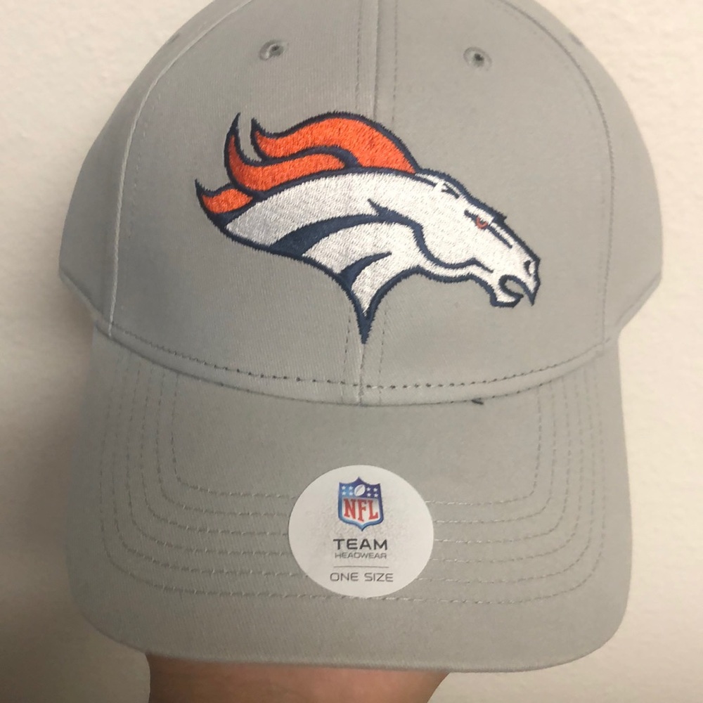 Denver Broncos silver Velcro strap back